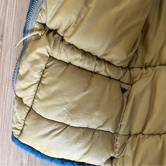 Vintage Women’s The North Face Puffer Jacket size medium - Picture 5 of 7
